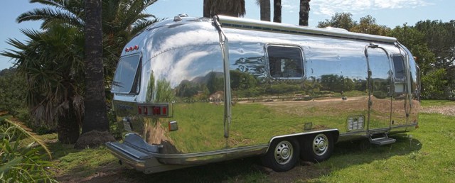 1978_airstream_tradewind_modern-polished-930x375